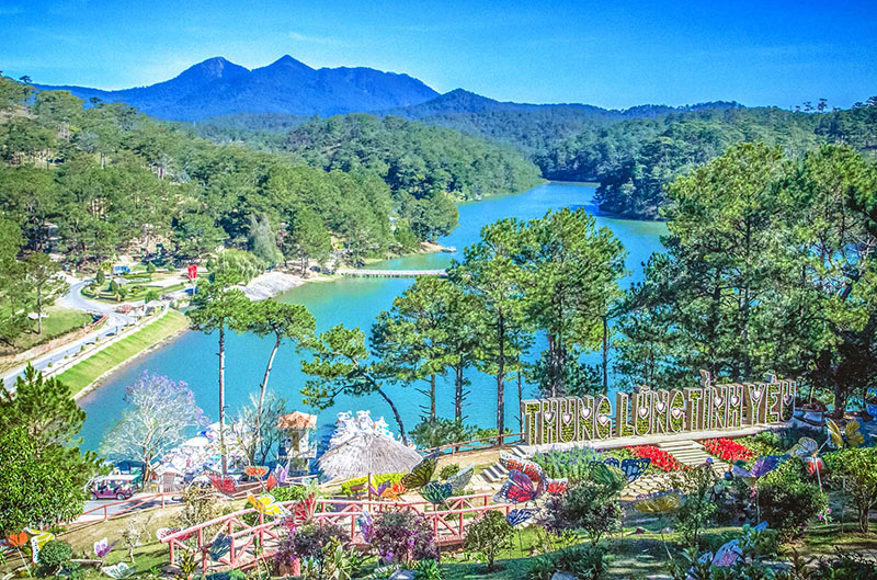 Thung lũng Tình yêu chính là một trong những thắng cảnh thơ mộng nhất tại Đà Lạt.