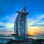 Khách sạn 7 sao ở Dubai, mang tên Burj Al Arab, không chỉ là niềm tự hào của Dubai mà còn đại diện cho toàn thể UAE.
